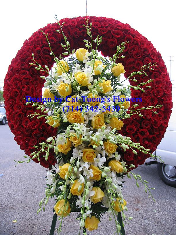 Cat Tuong Flowers Orange County Santa Ana Funeral Arrangement Wreath