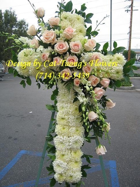 Cat Tuong Flowers Orange County Santa Ana Funeral Arrangement Cross