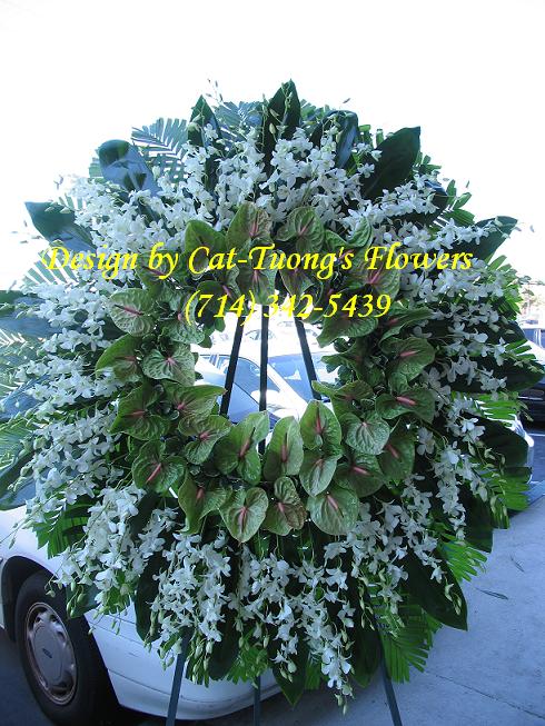 Cat Tuong Flowers Orange County Santa Ana Funeral Arrangement Wreath